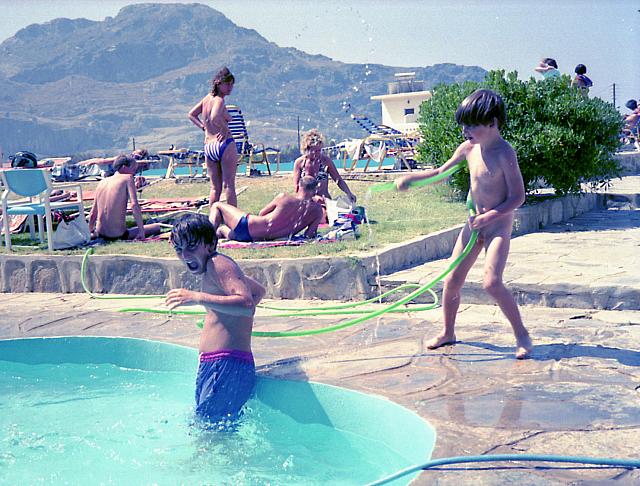 Crete-90-9-01